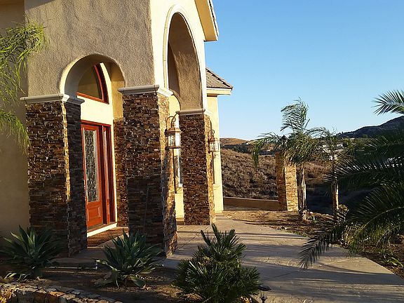 Entry way