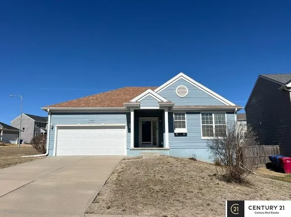 14860 Grebe St, Bennington, NE 68007