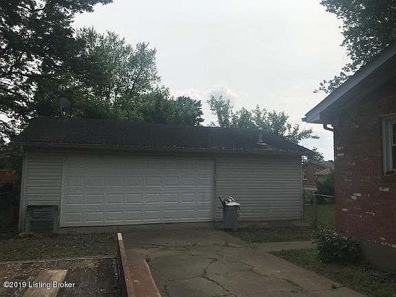3rd image of 5412 Deering Heights Dr
