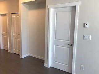 5th image of 9877 University Cres #213