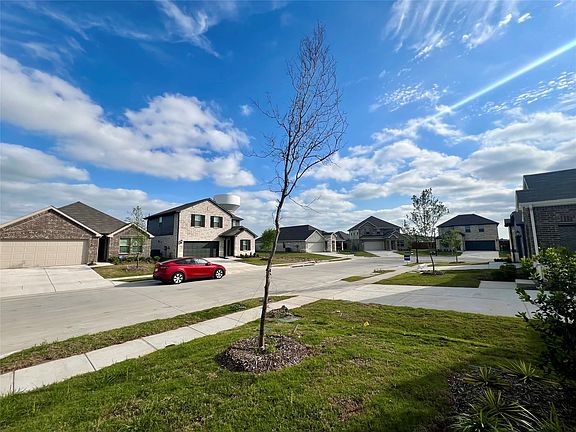 4th image of 2378 Aspen Hill Dr
