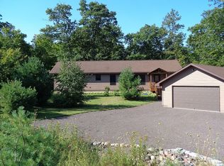 1800 Saint Ann Cir, Hancock, MI 49930