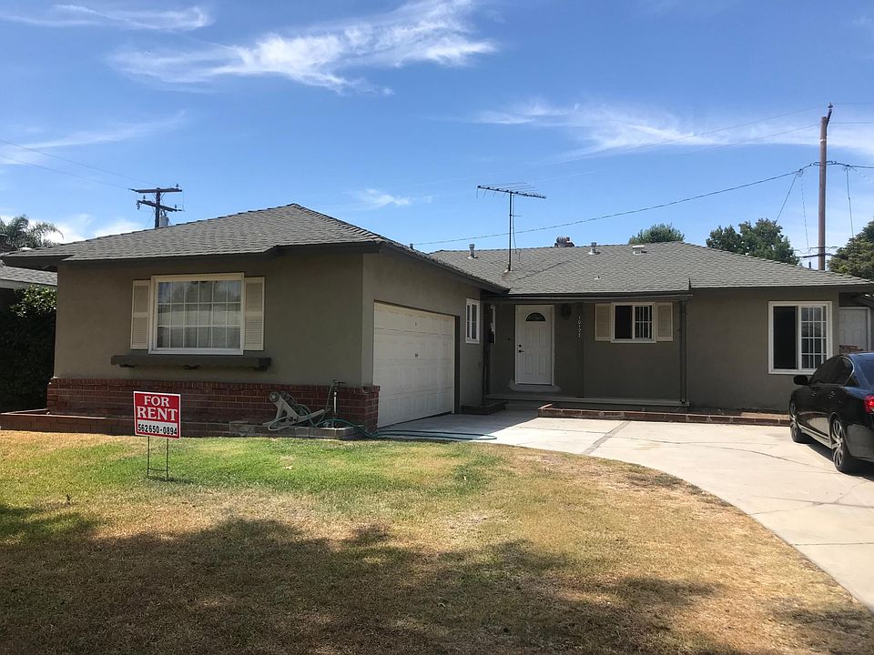 1st image of 10127 La Cima Dr