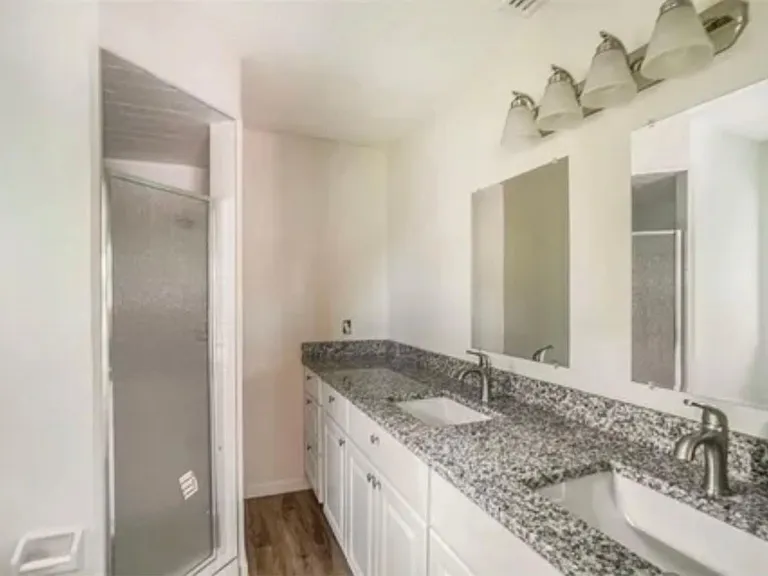 1535 Ultramarine Ln — Photo 26