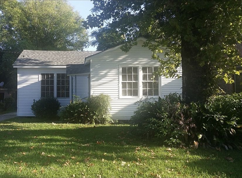 1st image of 2025 Hemlock St