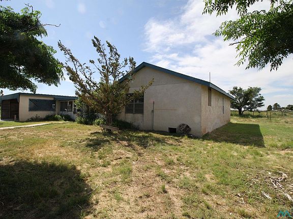 3rd image of 2711 N Sierra Dr