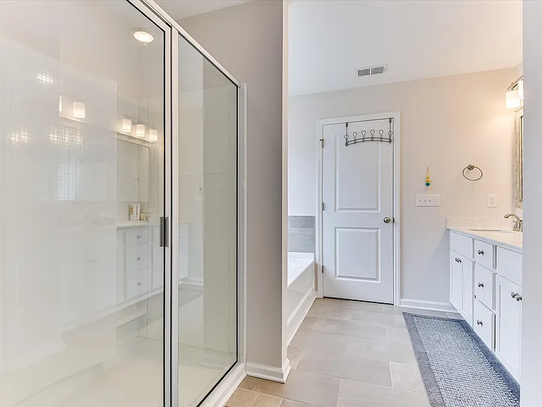 6051 Big Pond Trl — Photo 35