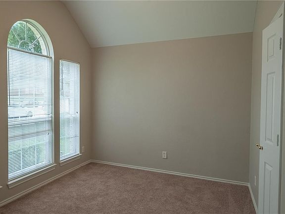 2nd image of 562 Continental Dr