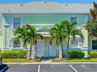 4751 Coquina Key Dr SE, St Petersburg, FL 33705