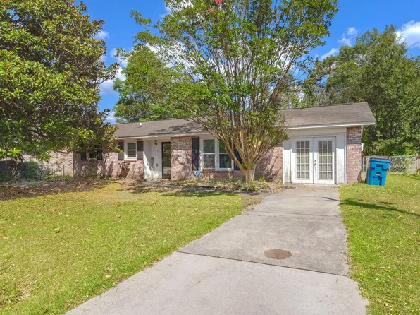 9856 Berrywood Dr, Ladson, SC 29456