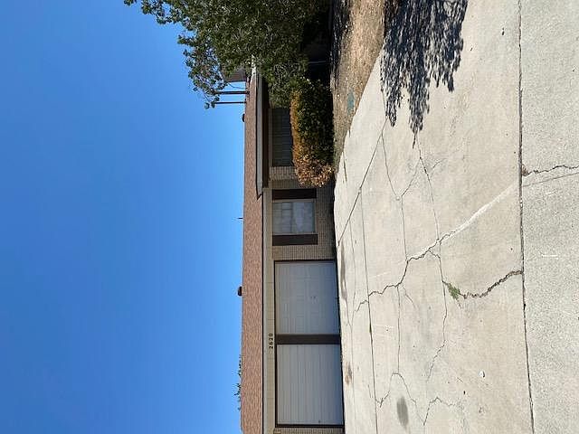 1st image of 2620 Ed Furgol Ct