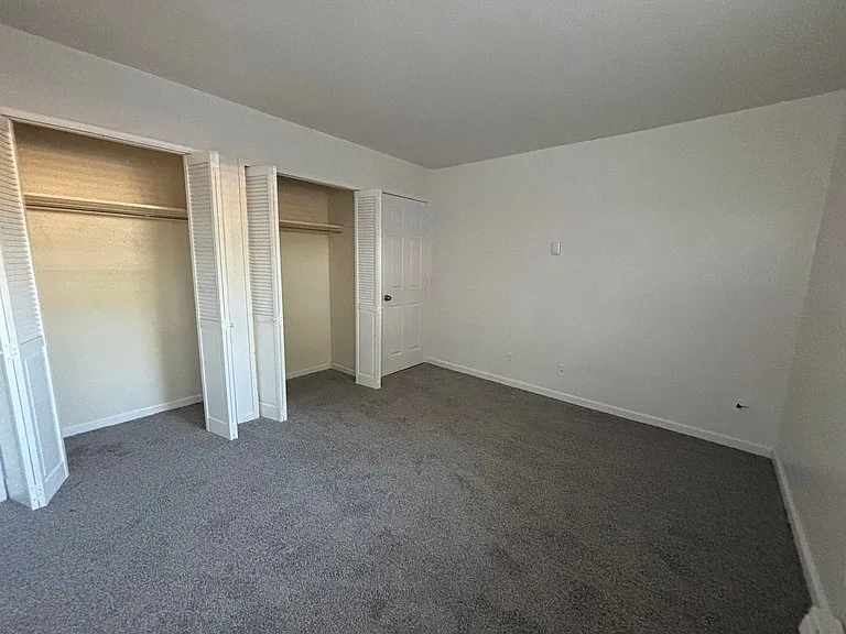 2571 E Uintah St — Photo 17