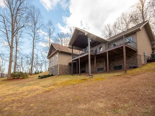 63 Longwood Dr, Franklin, NC 28734