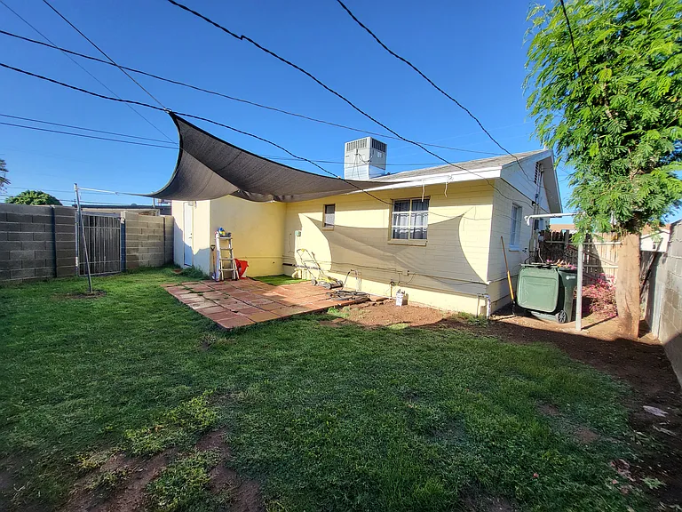 1040 N 27th Pl — Photo 123