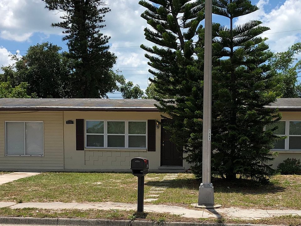 2nd image of 2216 Bayshore Gardens Pkwy
