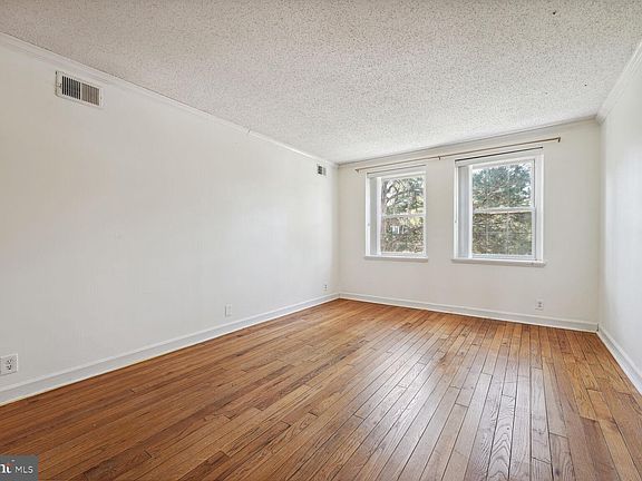 2nd image of 2883 S Abingdon St APT B2