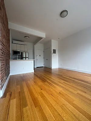 Living room, photo 2