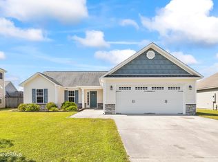 927 Dynamo Ln, Jacksonville, NC 28546
