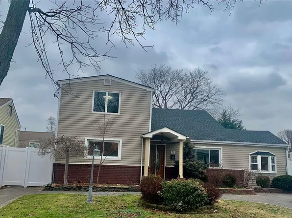 71 W 22nd Street, Deer Park, NY 11729