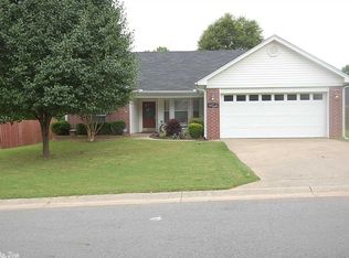 127 Madison Village Dr, Benton, AR 72015