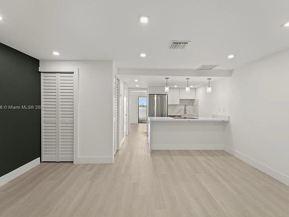 3rd image of 777 SW 9th Ave APT 509