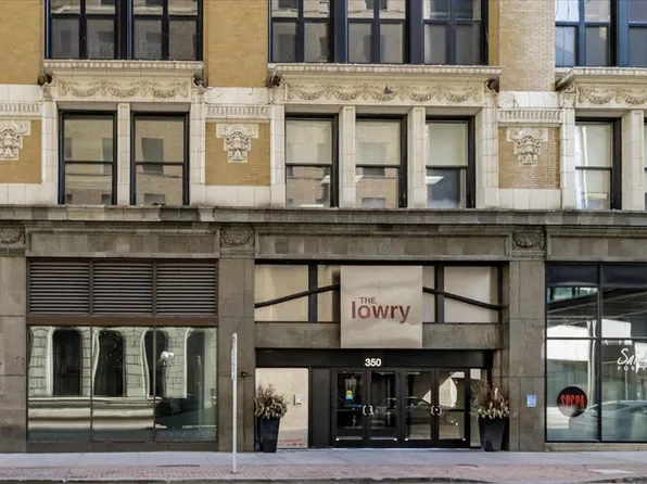 350 Saint Peter St Unit 305, Saint Paul, MN 55102