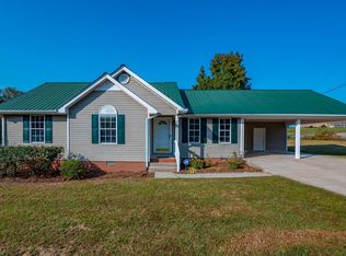 100 Red Oak Cir, Dickson, TN 37055