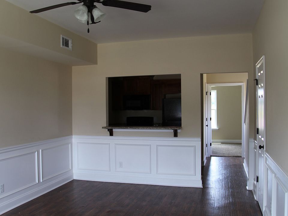 1st image of 140 Reserve Ln