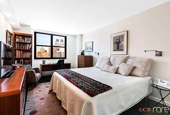 5th image of 340 E 93rd St APT 26A