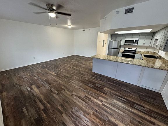 3rd image of 4367 Millwood Rd #4377