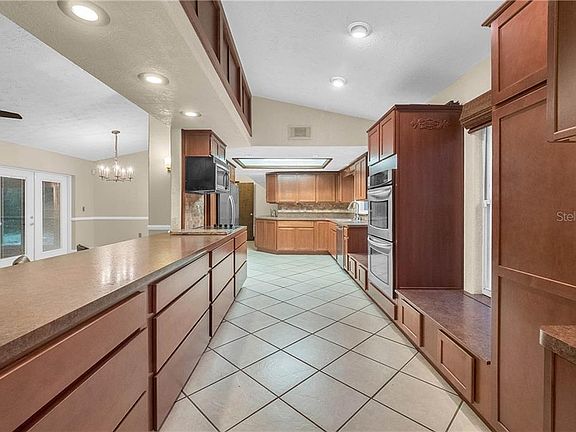 5th image of 4845 Oriole Dr