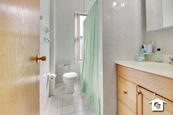 Sold by Coldwell Banker Reliable Real Estate | media 6