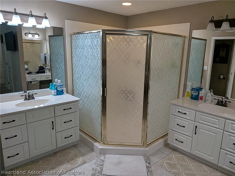 407 Maravilla Ave — Photo 20