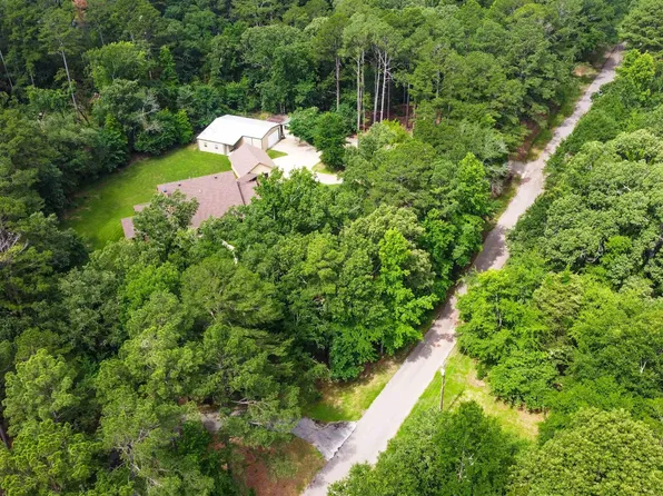 7067 Appomattox Rd, Flint, TX 75762