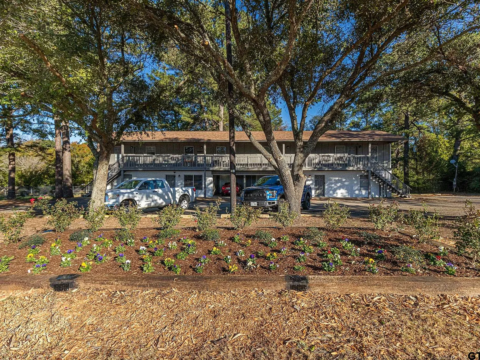 1 bed, 1.0 bath, 750 sqft, $950 — Photo 1