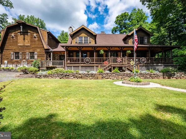 2101 Old Lancaster Pike, Reinholds, PA 17569