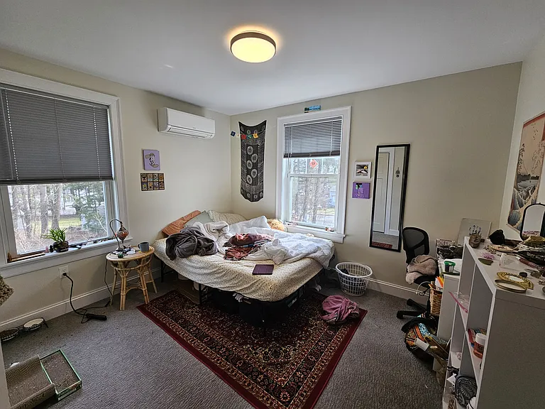 462 Main St #4 — Photo 4