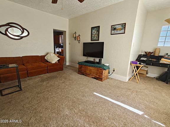 4th image of 267 E NORTH Street
