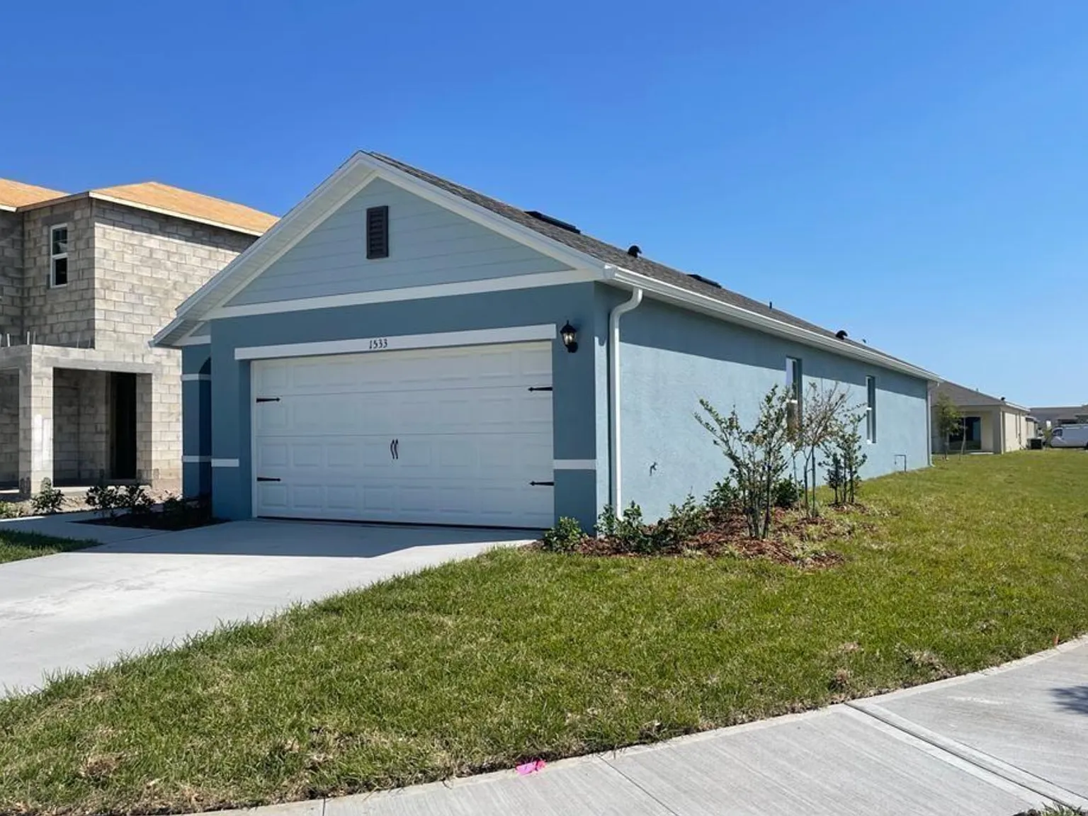 3 bed, 1516 sqft, $2,400 — Photo 2