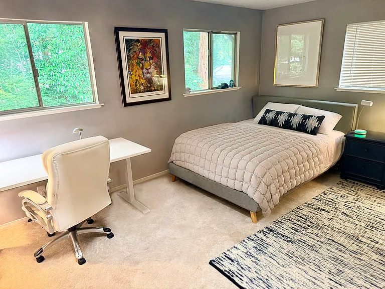 Upstairs large bedroom
