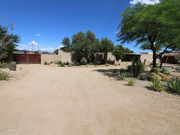 3rd image of 16001 N 40th Pl