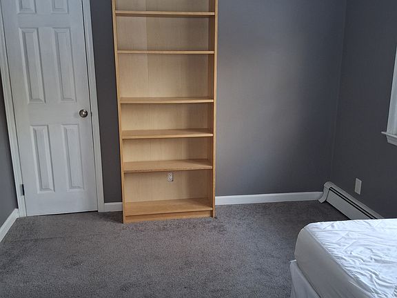 2nd image of 40 Roseville Ave Floor 2