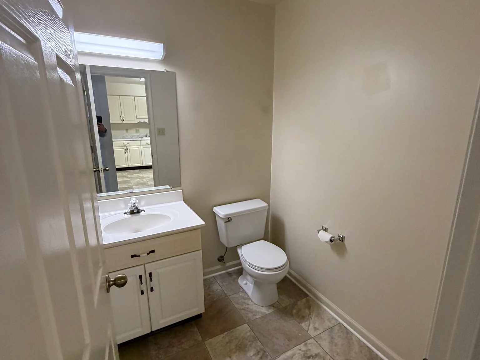 2 bed, 1.5 bath, 1050 sqft, $1,750 — Photo 4