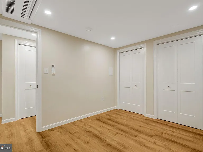 110 S Wise St #1 — Photo 20