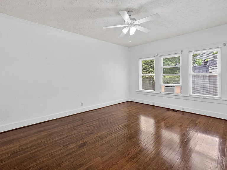 2601 S University Dr — Photo 31