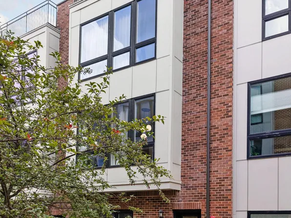 420 Nottoway Walk, Alexandria, VA 22304