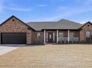 7031 Cherokee Xing E, Oklahoma City, OK 73132
