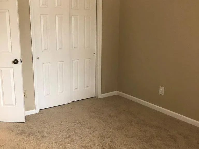 820 E Willow Point Pl — Photo 19