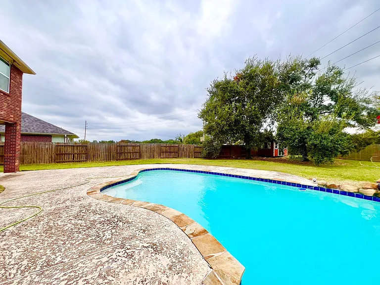 16735 Village View Trl — Photo 33
