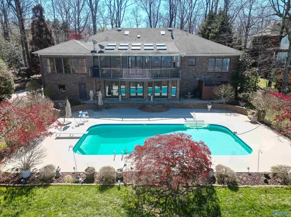 5008 Sunset Blf SE, Huntsville, AL 35803